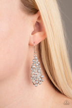 Carregar imagem no visualizador da galeria, Ballroom Waltz - Silver Earrings
