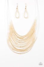 Cargar imagen en el visor de la galería, Catwalk Queen - Gold Necklace Set
