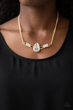 Load image into Gallery viewer, Way To Make An Entrance - Gold Necklace Set
