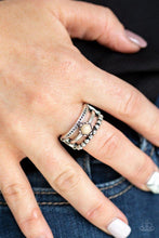 Cargar imagen en el visor de la galería, Pop Rival - Brown Ring
