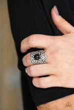 Charger l&#39;image dans la galerie, Flower Shower - Black Ring
