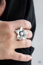 Charger l&#39;image dans la galerie, Ask For Flowers - White Ring
