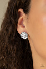 Charger l&#39;image dans la galerie, Diamond Daze - White Earrings
