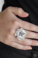 Cargar imagen en el visor de la galería, Tropical Gardens - Silver Ring
