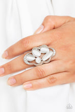 Charger l&#39;image dans la galerie, Cherished Collection - White Ring
