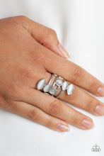 Cargar imagen en el visor de la galería, Wraparound Radiance - White Ring
