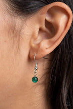 Cargar imagen en el visor de la galería, Amulet Avenue - Green Necklace Set
