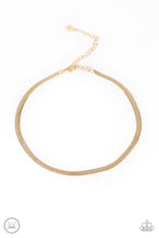 Load image into Gallery viewer, Serpentine Sheen - Gold Necklace Set
