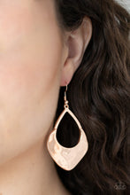 Cargar imagen en el visor de la galería, Dig Your Heels In - Rose Gold Earrings
