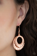 Cargar imagen en el visor de la galería, Perfectly Imperfect - Copper Earrings
