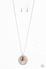 Cargar imagen en el visor de la galería, A Diamond A Day - Orange Necklace Set
