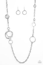 Charger l&#39;image dans la galerie, Amped Up Metallics - Silver Necklace Set
