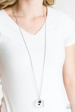 Cargar imagen en el visor de la galería, Chicly Geocentric - Black Necklace Set
