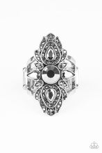 Cargar imagen en el visor de la galería, Glam Demand - Silver Ring
