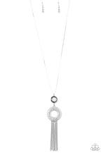 Charger l&#39;image dans la galerie, Sassy As They Come - Silver Necklace Set
