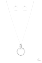 Charger l&#39;image dans la galerie, My Ears Are Ringing - Silver Necklace Set
