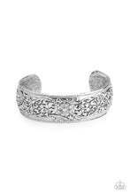 Load image into Gallery viewer, Garden Tropic - Silver Bracelet
