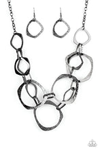 Charger l&#39;image dans la galerie, Salvage Yard - Black Necklace Set
