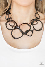 Cargar imagen en el visor de la galería, Salvage Yard - Black Necklace Set
