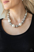 Cargar imagen en el visor de la galería, Twinkle Twinkle, Im The Star - White Necklace Set
