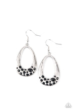 Charger l&#39;image dans la galerie, Better LUXE Next Time - Black Earrings
