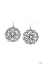 Charger l&#39;image dans la galerie, Grove Groove - Green Earrings
