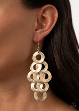 Cargar imagen en el visor de la galería, Scattered Shimmer - Gold Earrings
