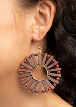 Cargar imagen en el visor de la galería, Solar Flare - Brown Earrings
