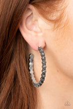 Cargar imagen en el visor de la galería, Rhinestone Studded Sass - Silver Earrings
