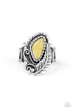 Cargar imagen en el visor de la galería, Palm Princess - Yellow Ring
