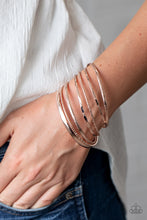 Cargar imagen en el visor de la galería, Top Of The Heap - Rose Gold Bracelet

