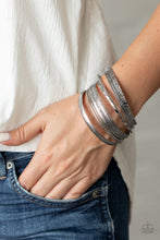 Cargar imagen en el visor de la galería, Relics On Repeat - Silver Bracelets
