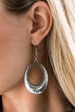 Charger l&#39;image dans la galerie, Tempest Texture - Silver Earrings
