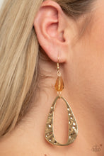 Cargar imagen en el visor de la galería, Enhanced Elegance - Gold Earrings
