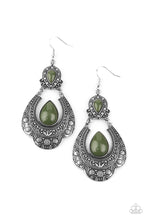 Charger l&#39;image dans la galerie, Rise and Roam - Green Earrings
