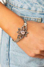 Cargar imagen en el visor de la galería, Sahara Garden - Pink Bracelet
