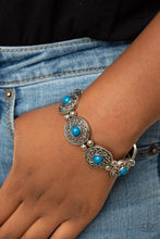 Cargar imagen en el visor de la galería, Flirty Finery - Blue Bracelet

