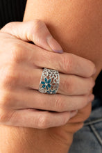 Cargar imagen en el visor de la galería, Clear as DAISY - Blue Ring
