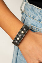 Charger l&#39;image dans la galerie, Quarry Quake - White and Silver Bracelet
