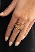 Carregar imagem no visualizador da galeria, Edgy Eclipse - Gold Ring
