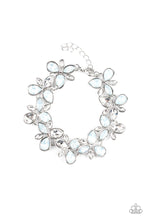 Charger l&#39;image dans la galerie, Ice Garden - White Bracelet Set
