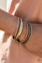 Cargar imagen en el visor de la galería, Get Into Gear - Brass Bracelet Set
