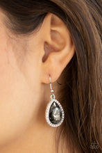 Charger l&#39;image dans la galerie, Dripping With Drama - Silver Earrings
