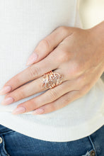 Cargar imagen en el visor de la galería, Voluptuous Vines - Rose Gold Ring
