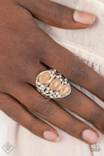 Cargar imagen en el visor de la galería, Underrated Shimmer - Orange Ring

