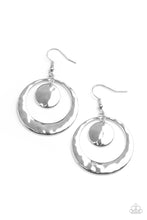 Cargar imagen en el visor de la galería, Rounded Radiance - Silver Earrings
