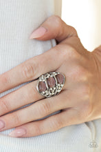 Cargar imagen en el visor de la galería, Underrated Shimmer - Purple Ring
