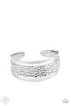 Cargar imagen en el visor de la galería, Jungle Jingle - Silver Bracelet
