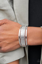 Cargar imagen en el visor de la galería, Jungle Jingle - Silver Bracelet
