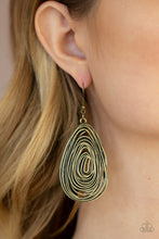 Cargar imagen en el visor de la galería, Rural Ripples - Brass Earrings
